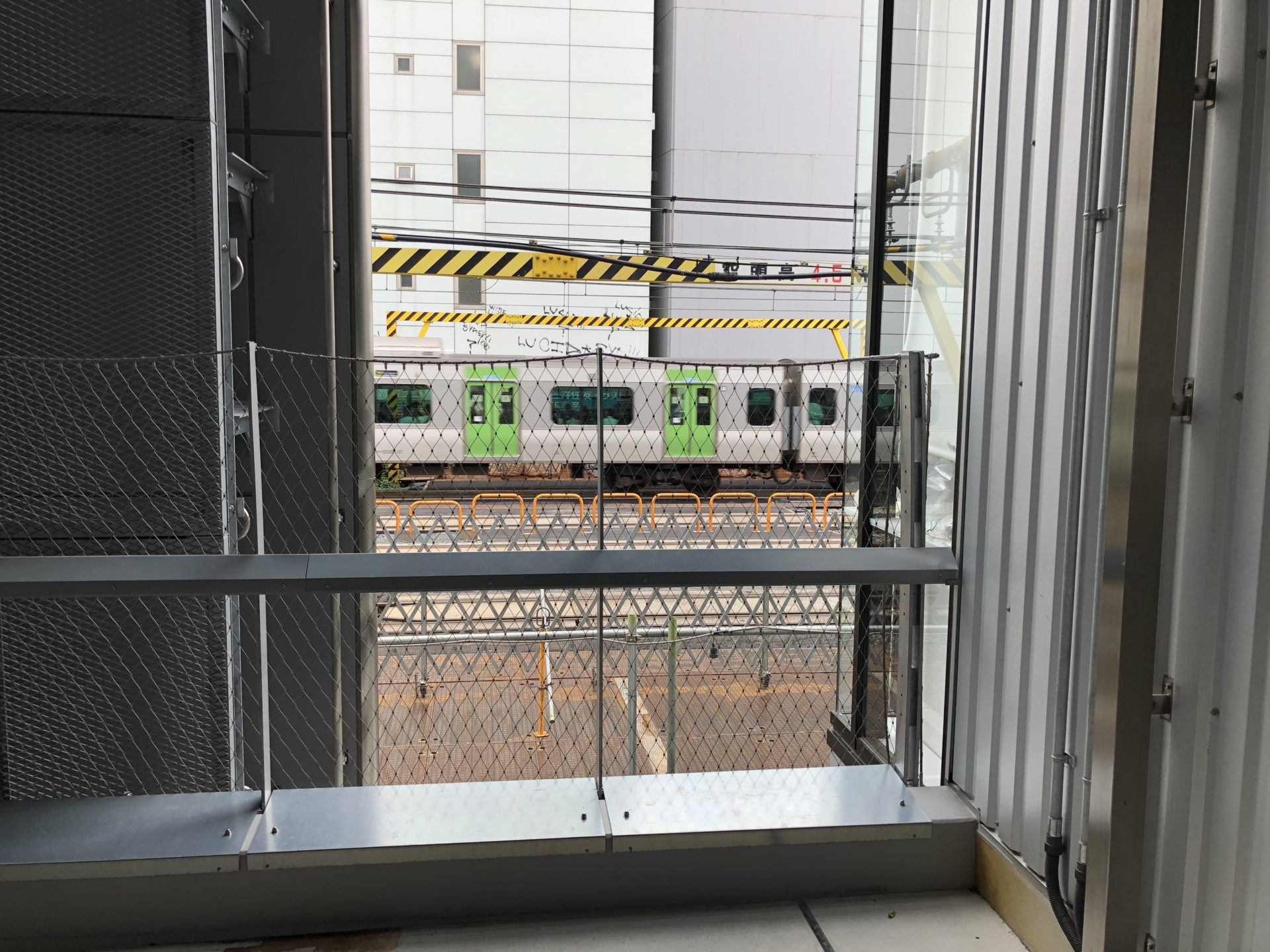 MIYASHITAPARK電車